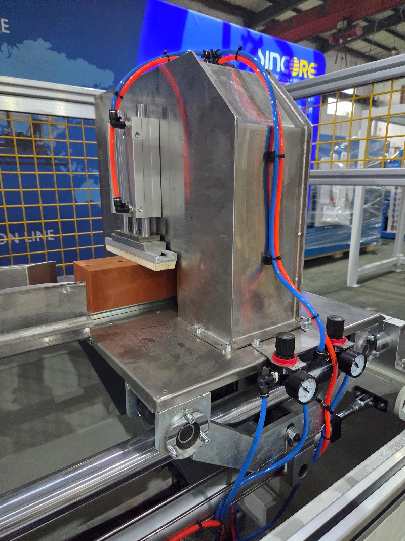 PVC Profile Hot Blade Cutting Machine 2.jpg